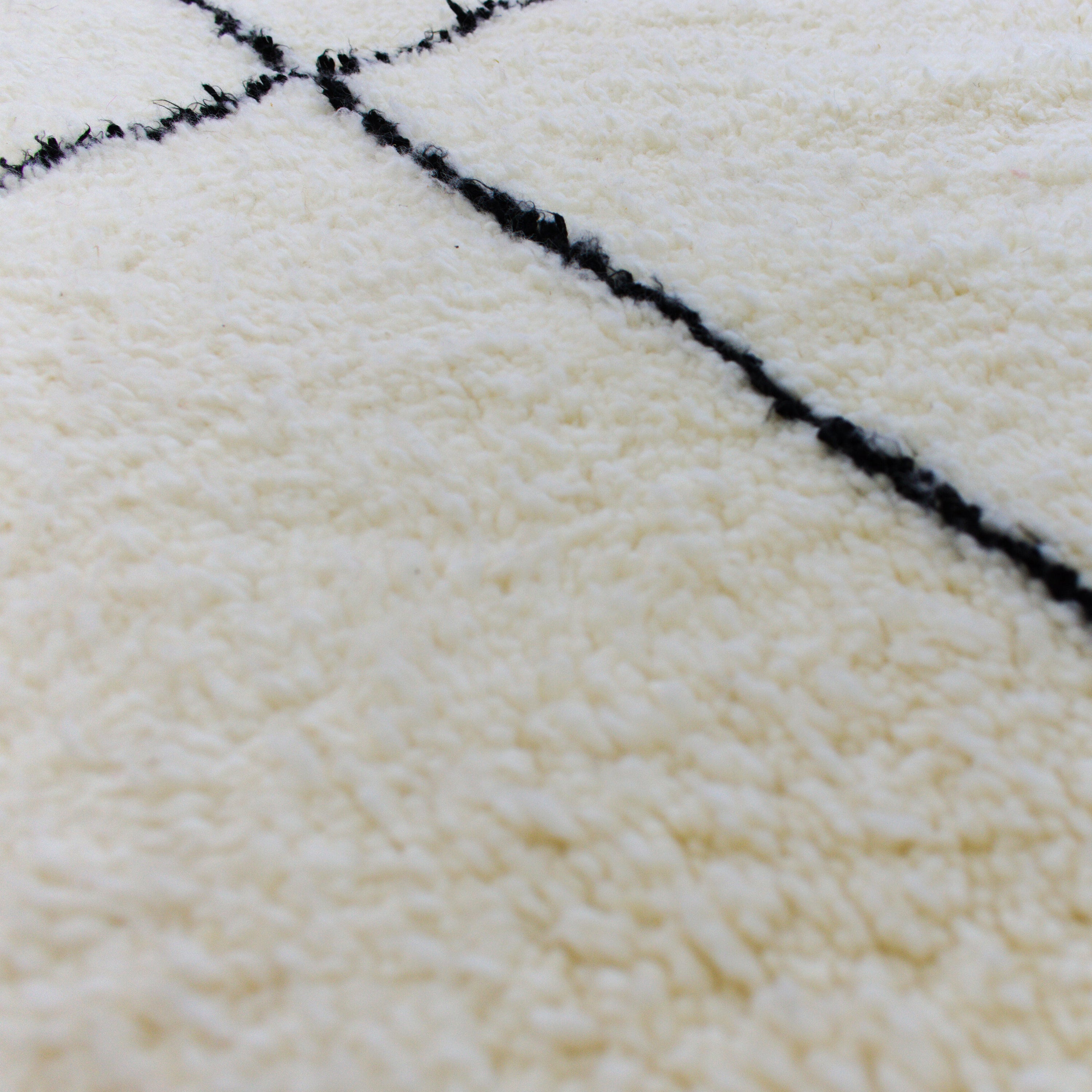Classic Beni rug | Wool Moroccan rug | Ima Rugs