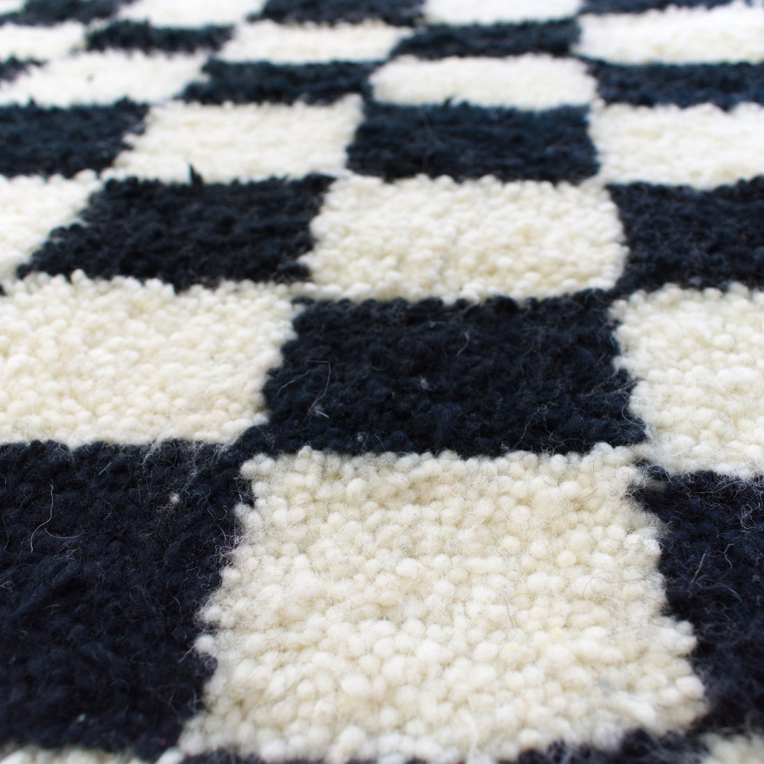 Classic Checker Rug | Checkered Pattern Rug | Ima Rugs